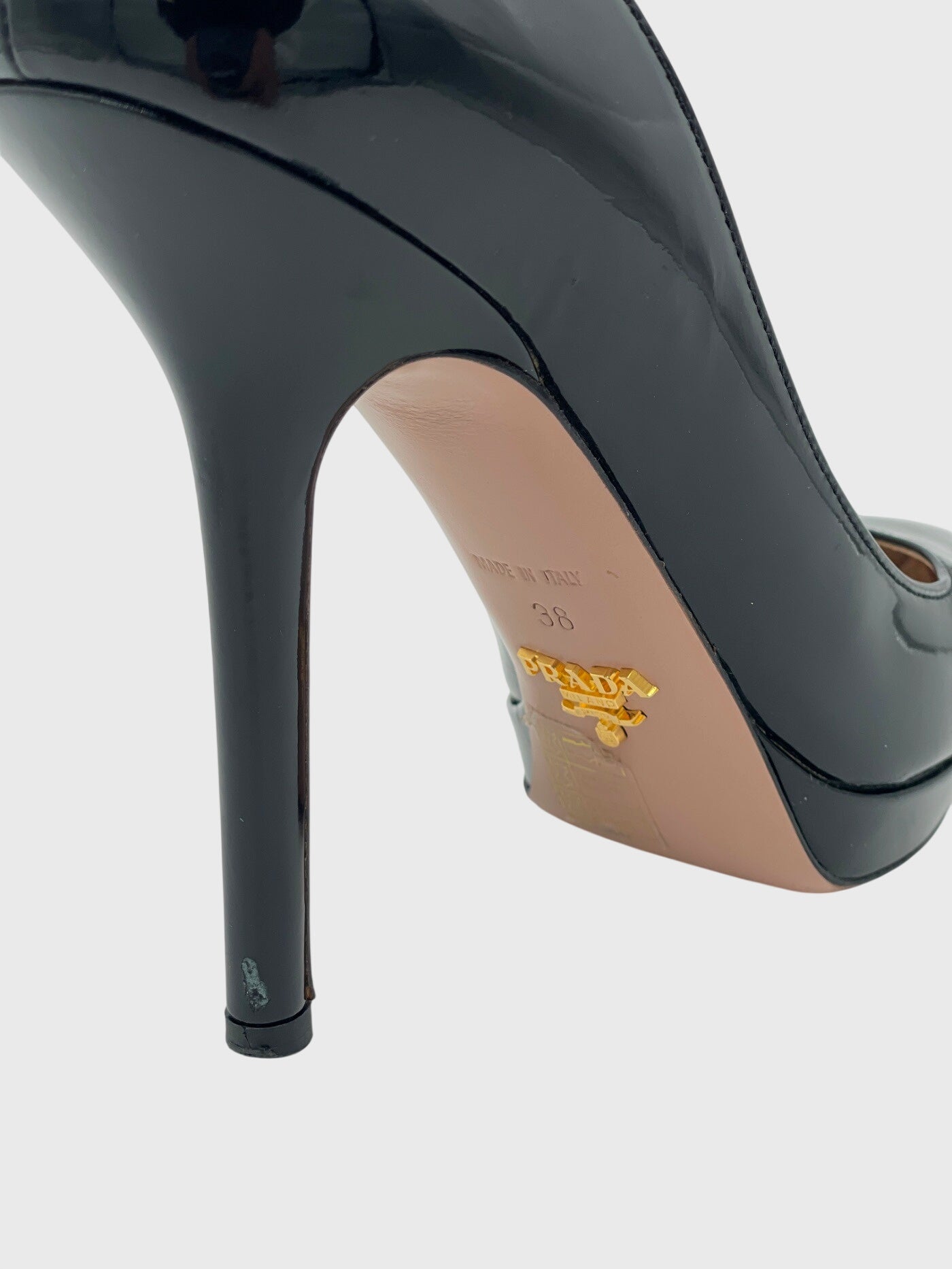 Prada Saffiano Plateau Pump EU 38 Schwarz