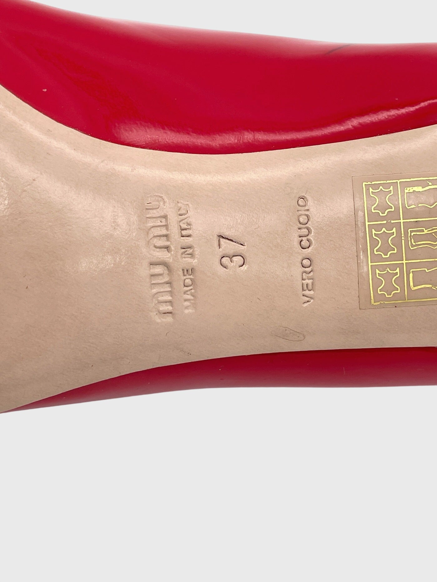 Miu Miu Pointed-Toe Patent Pump EU 37 Rot
