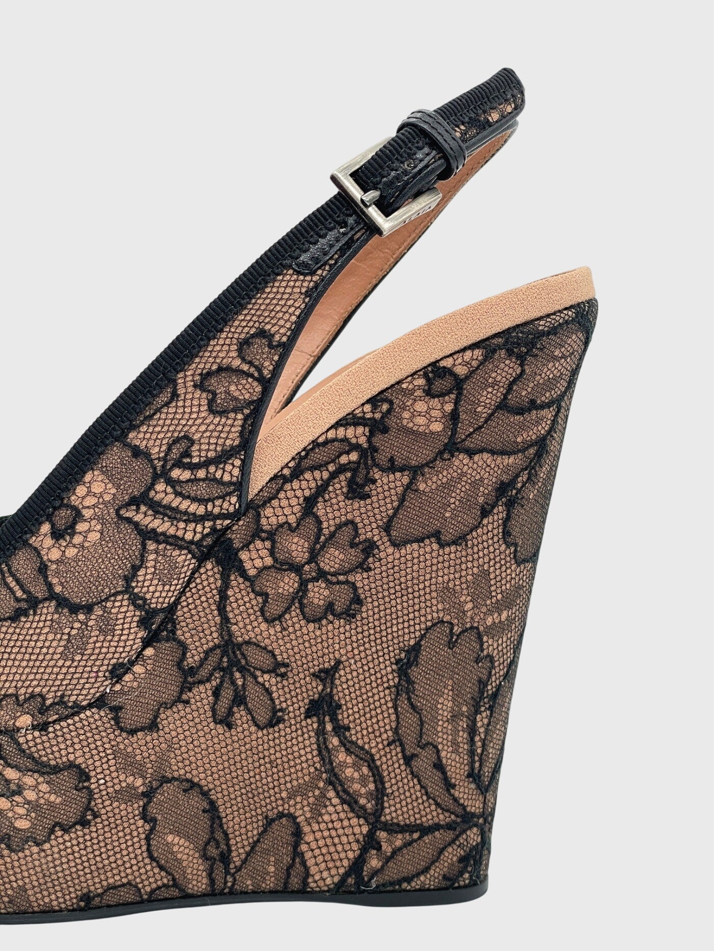 Alaïa Lace Wedge Slingback EU 36 Mehrfarbig