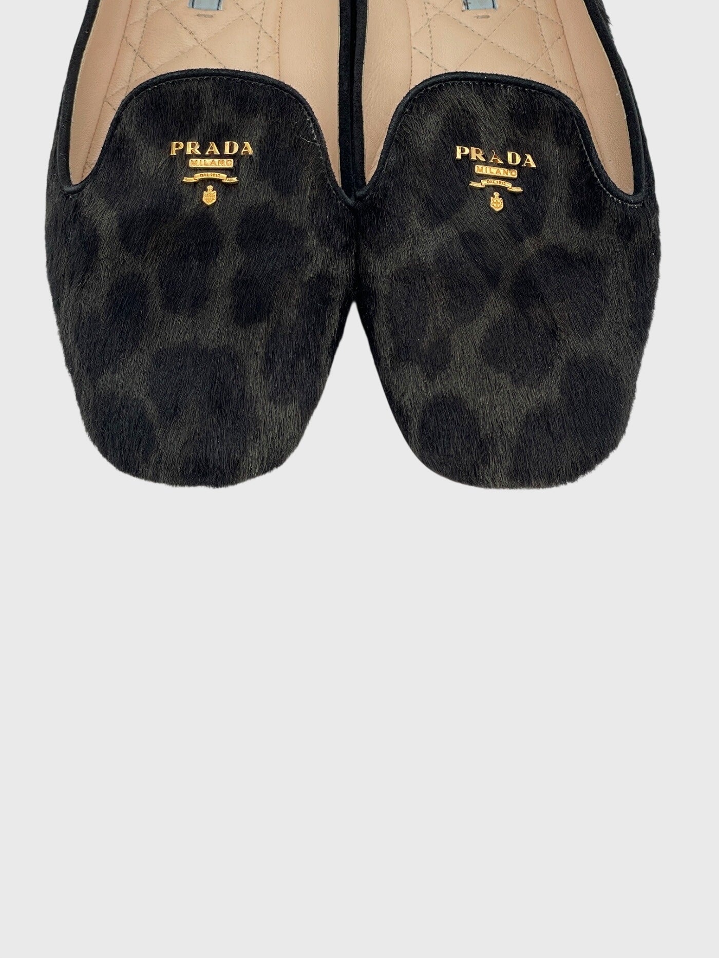 Prada Leopard Print Calf Hair Loafer EU 39.5 Schwarz