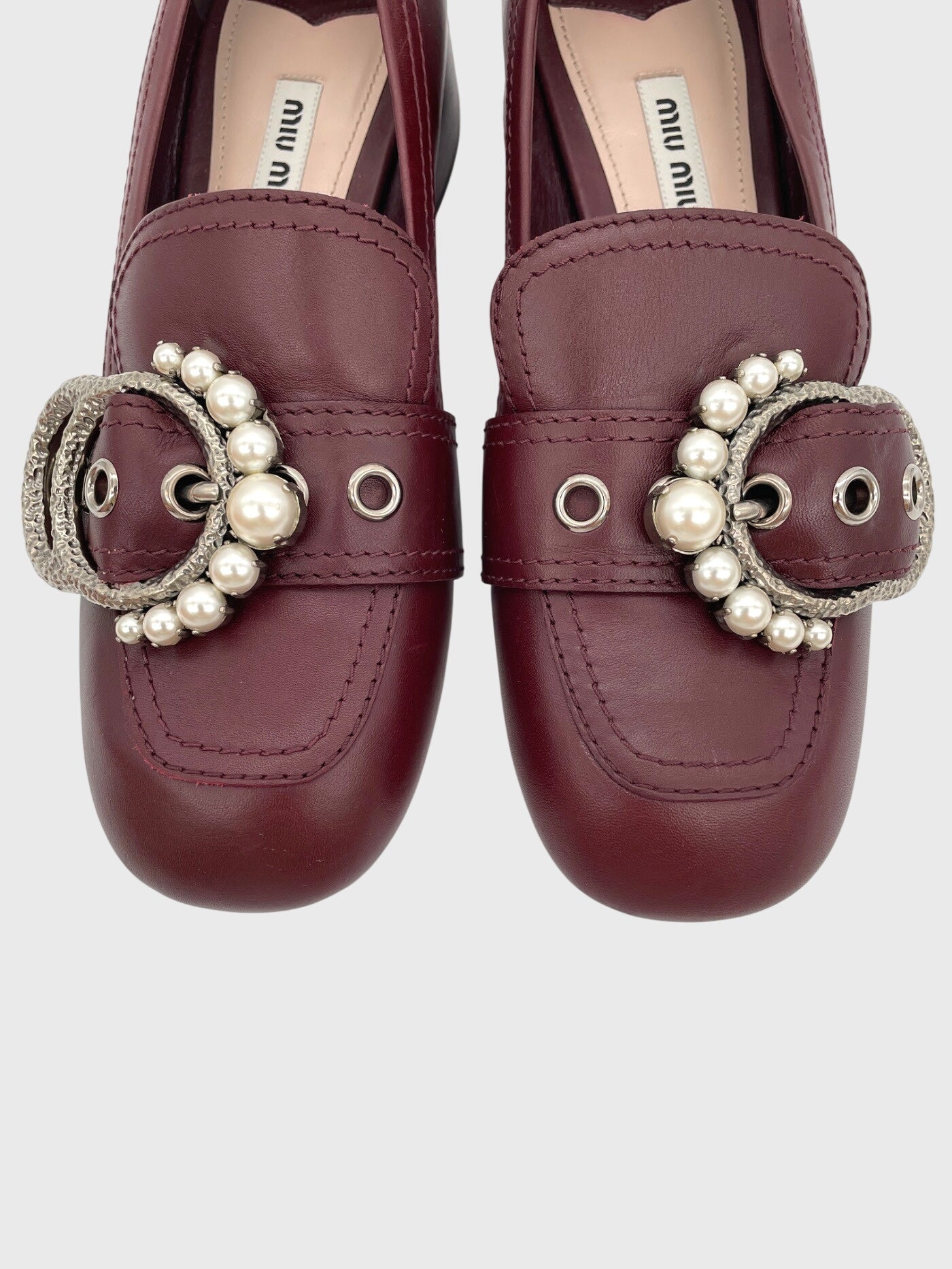 Miu Miu Pearl Buckle Pump EU 38.5 Rot