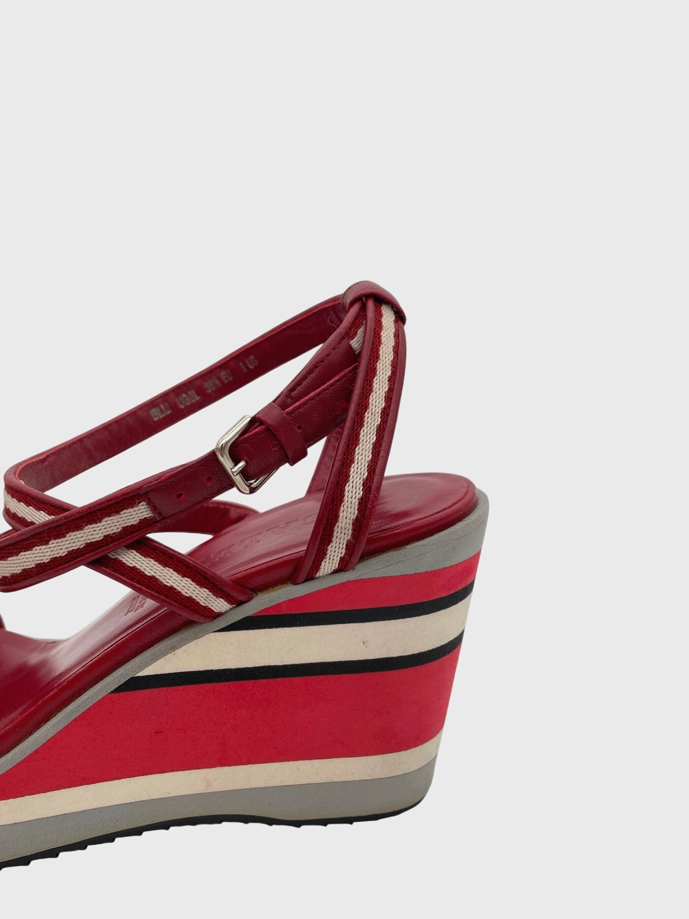 Bally Wedge Sandale mit Absatz EU 36.5 Rot