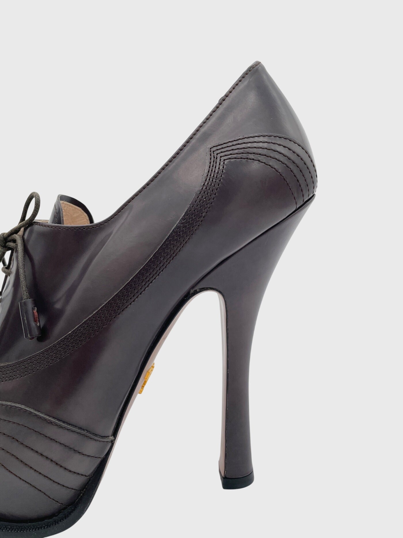 Prada Patent Leather Lace-Up Plateau Pump EU 40 Braun