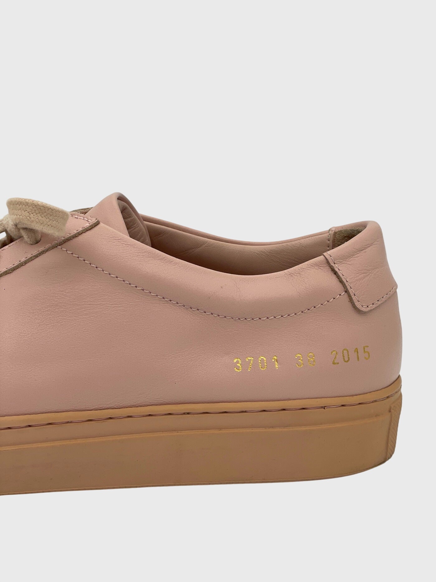 Common Projects Achilles Low Top Sneaker EU 39.5 Pink - Image 5