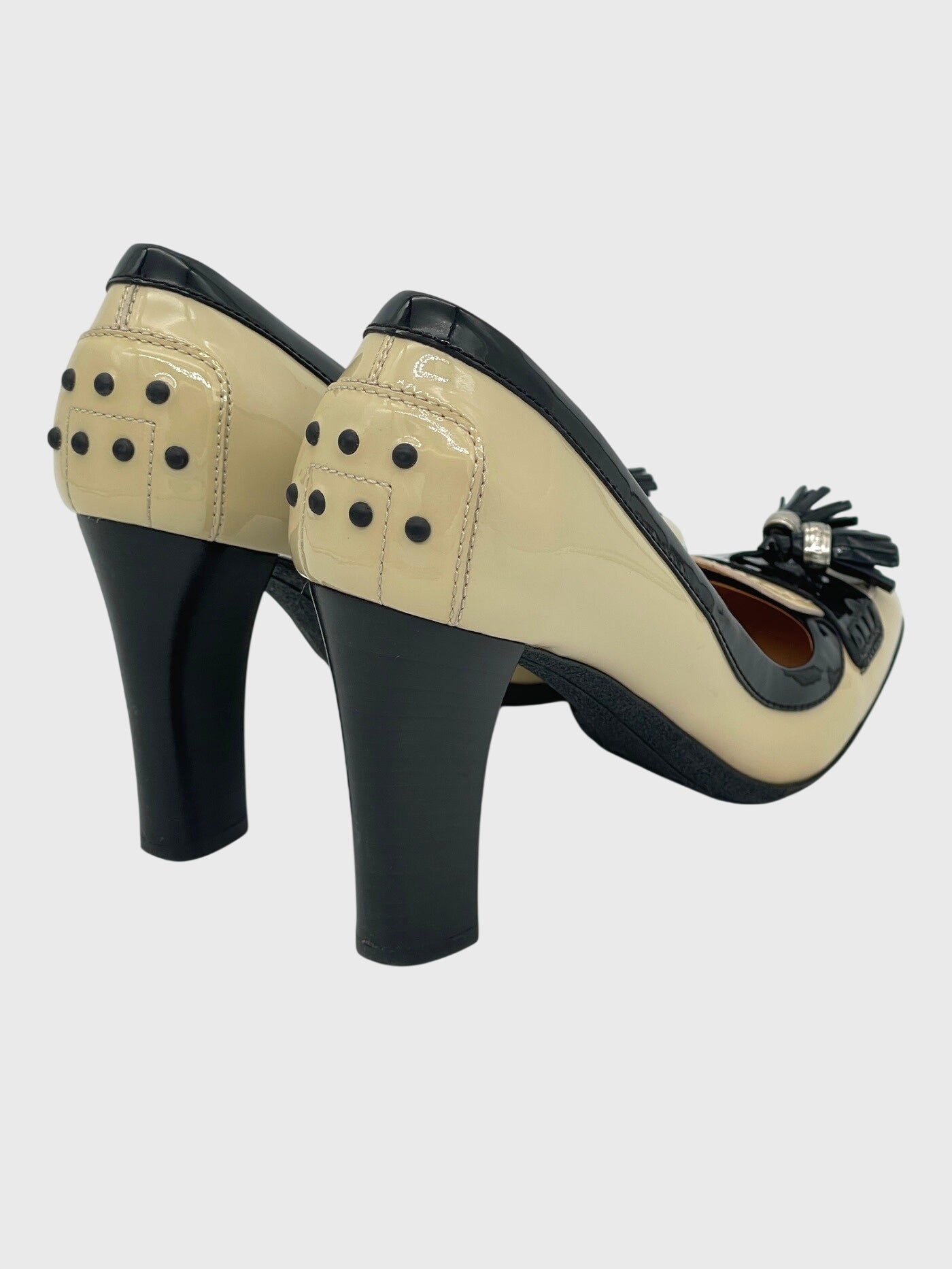 Tod's Gommini Tassel Pump EU 38 Beige - Image 4