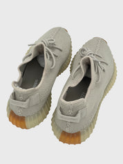 Adidas Yeezy 350 V2 Low Top Sneaker EU 44.5 Beige - Image 4
