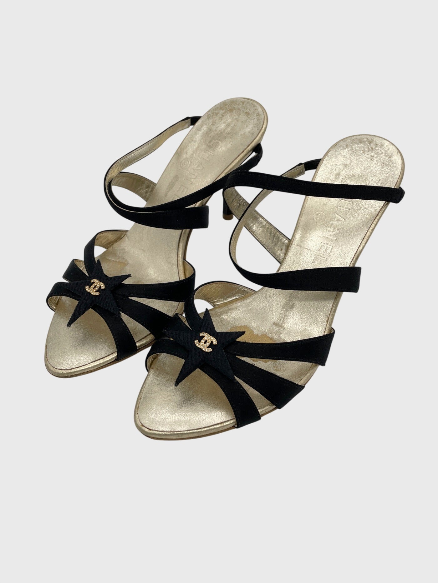 Chanel Star Satin & Gold  Sandale mit Absatz EU 36.5 Schwarz