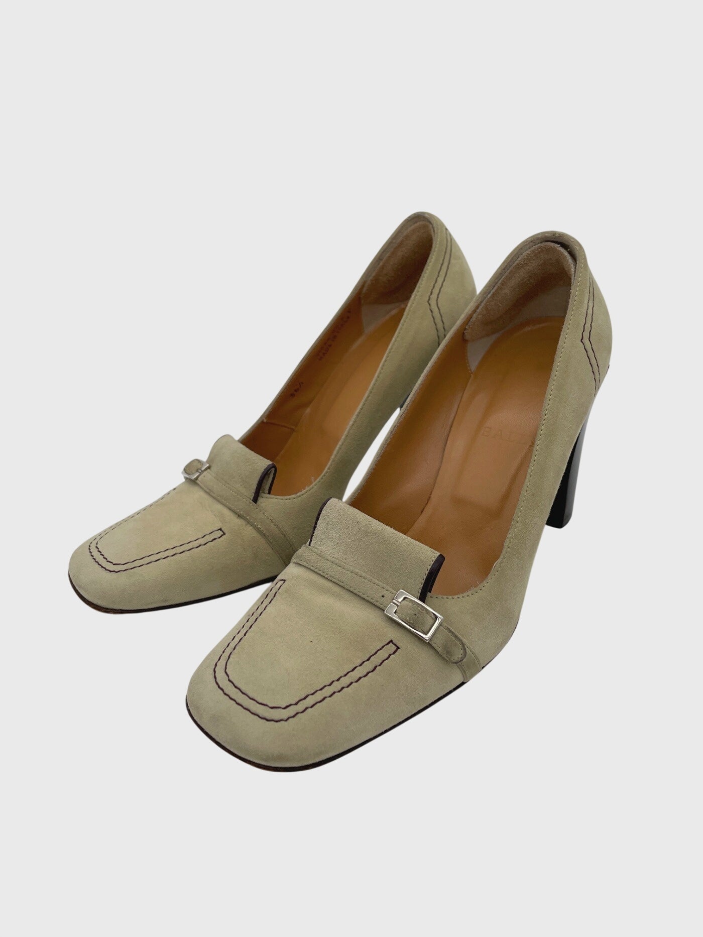 Bally Suede Buckle Klassischer Pump EU 36.5 Beige