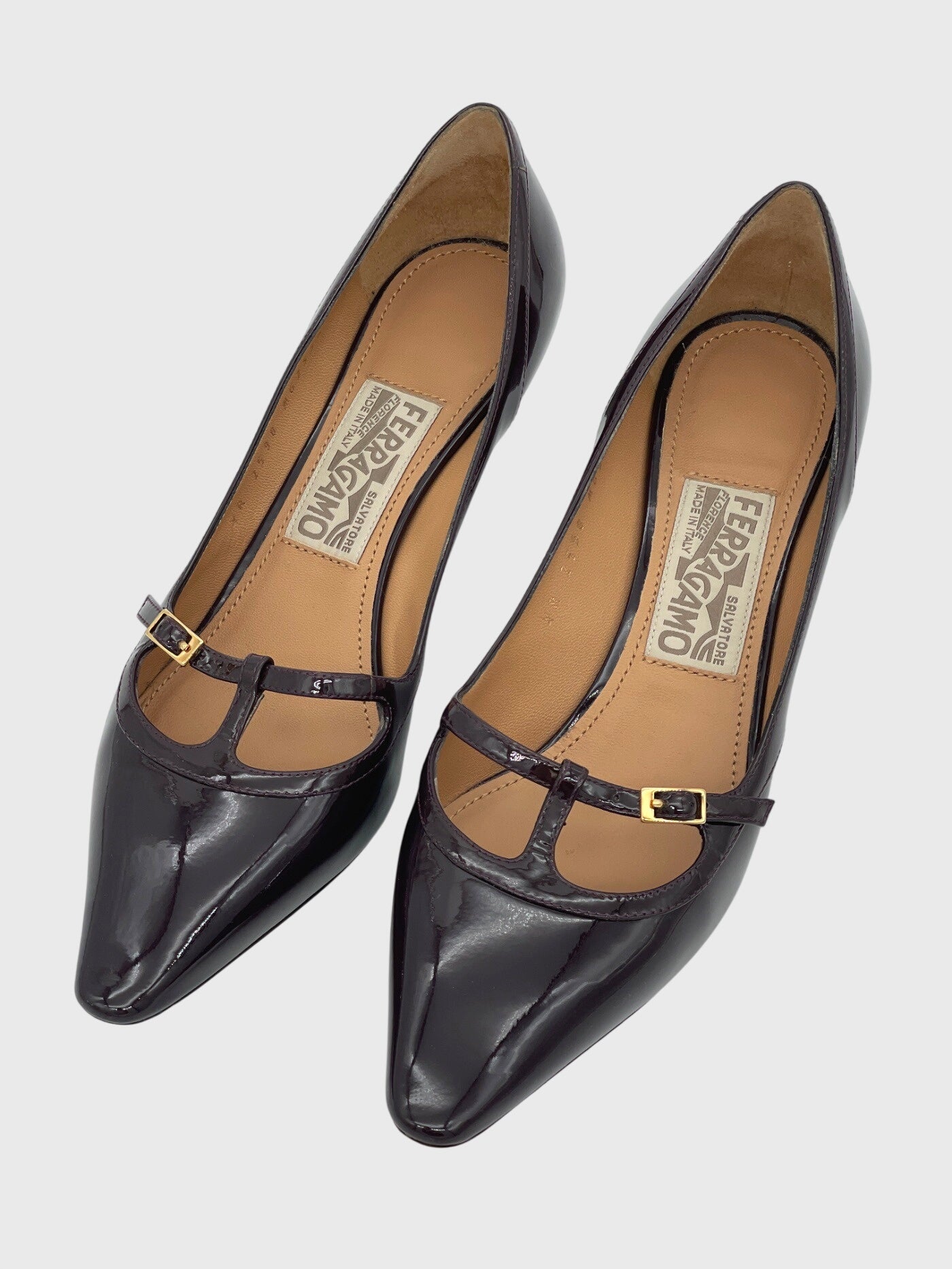 Salvatore Ferragamo T-Strap Kitten Heel EU 37 Lila