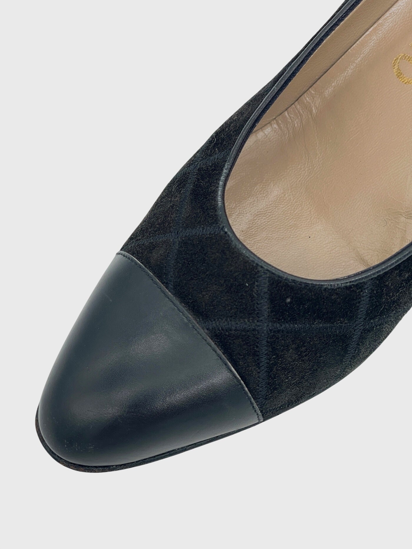 Salvatore Ferragamo Suede Pump EU 37 Schwarz - Image 5