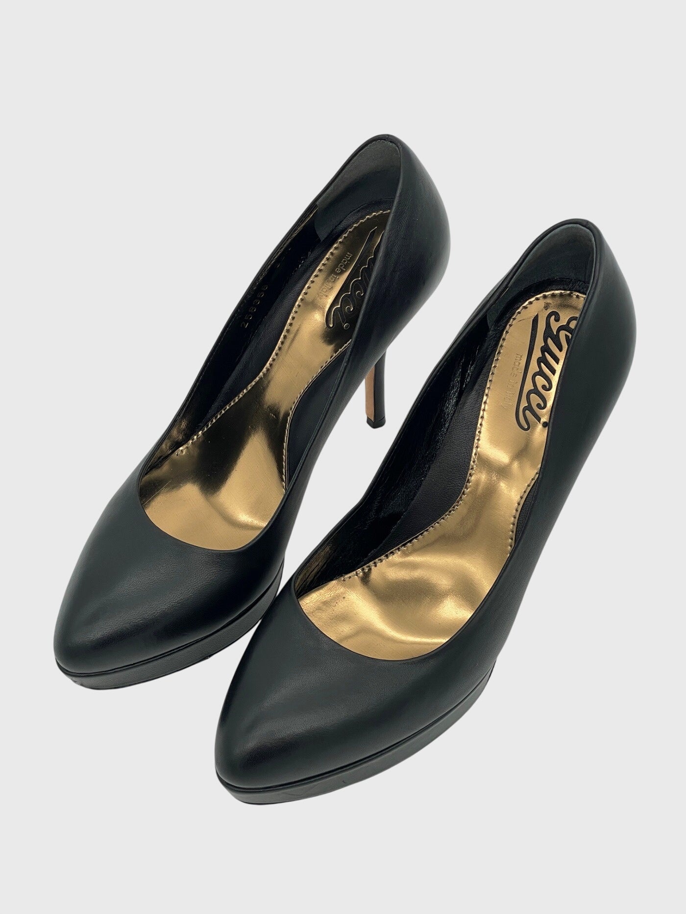 Gucci Round-Toe Plateau Pump EU 36.5 Schwarz