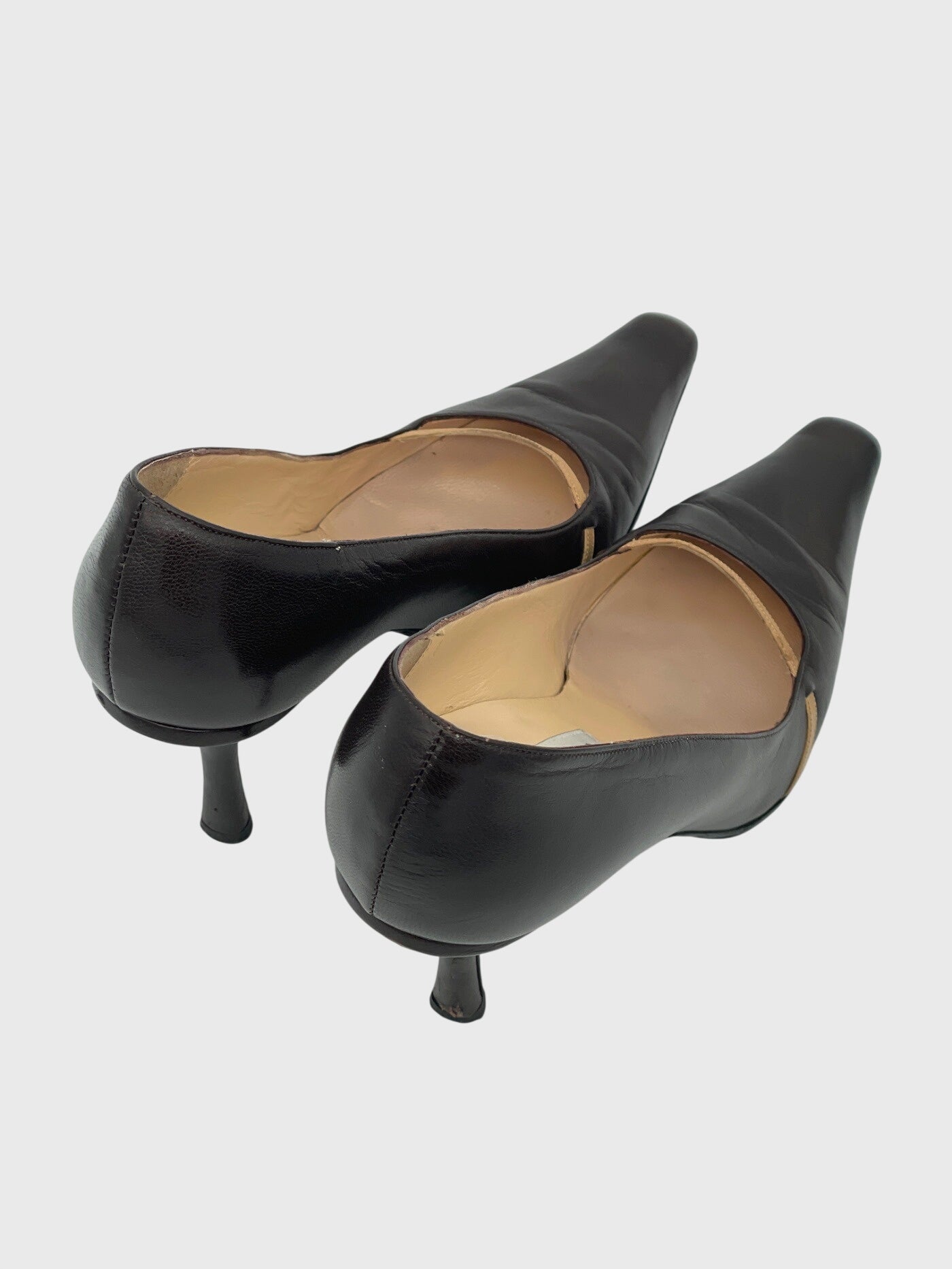 Jimmy Choo Cut-Out Pointed Toe Pump EU 37 Braun