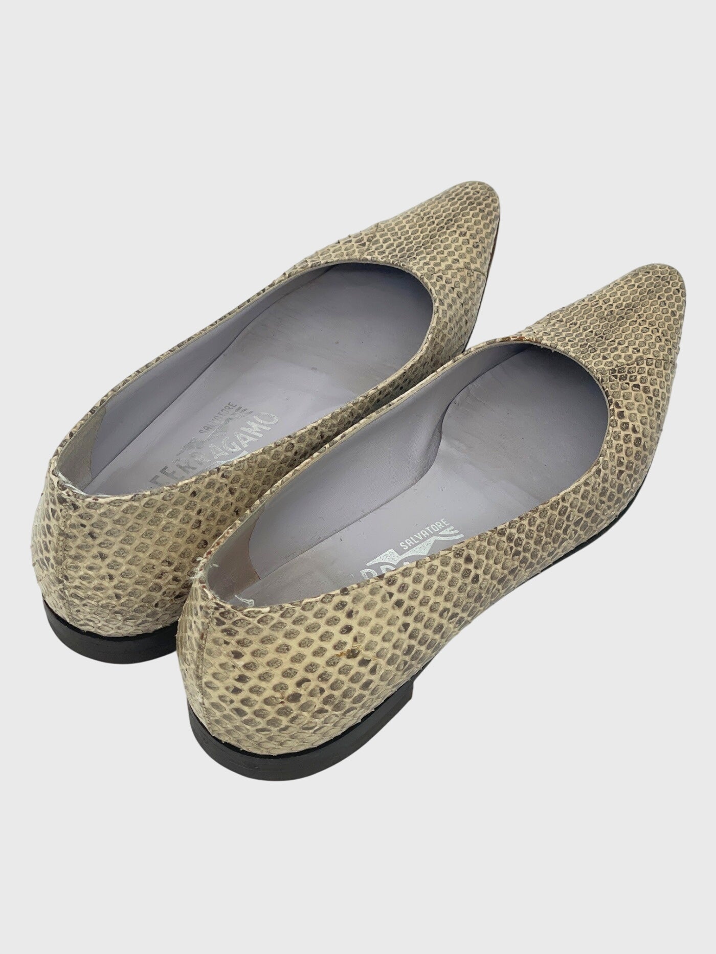 Salvatore Ferragamo Ninfea Ballerina EU 36.5 Grau