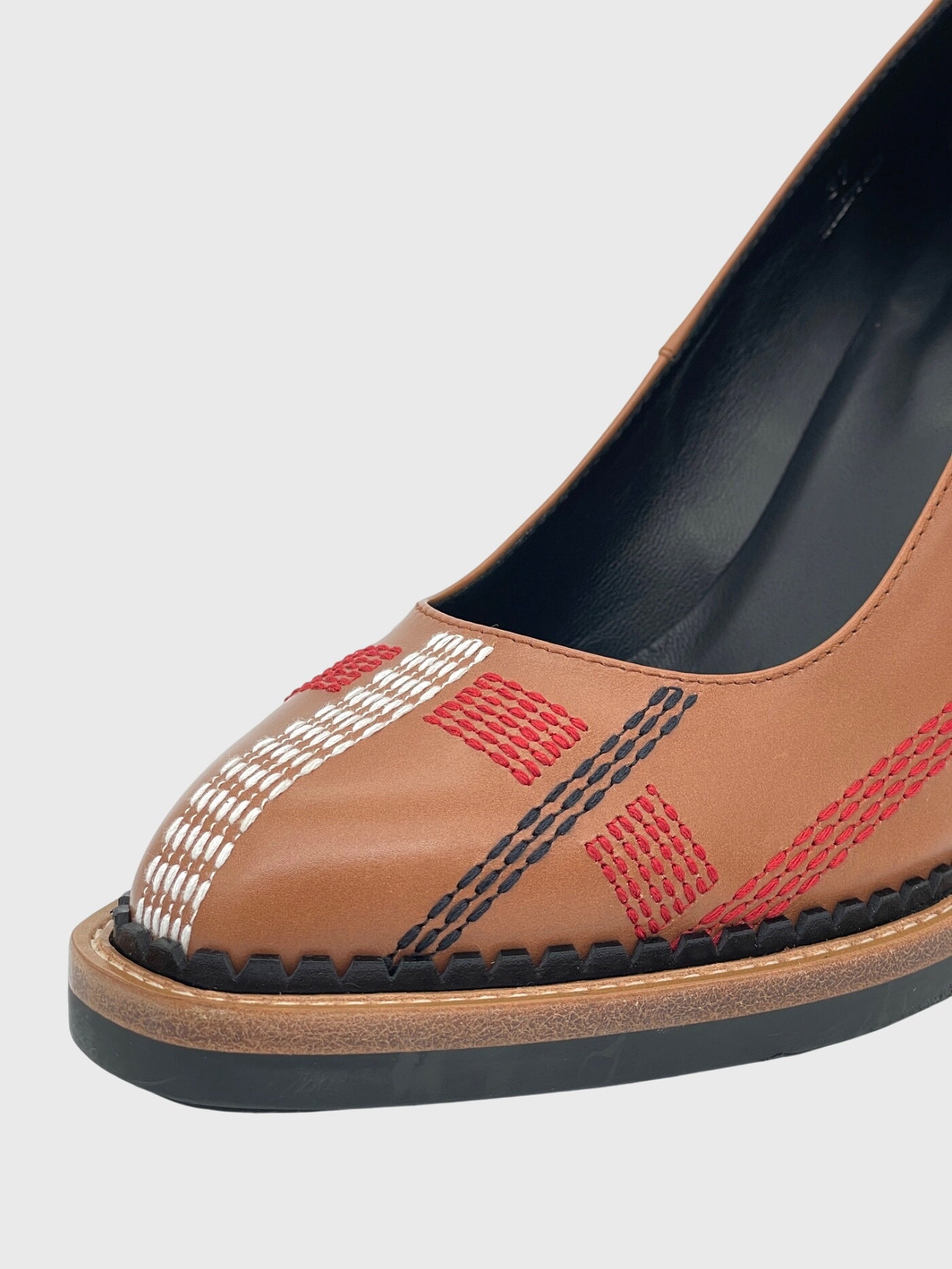 Tod's Stitched Leather Block Heel Pump EU 37 Braun - Image 6