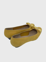 Salvatore Ferragamo Vara Pump EU 40.5 Gelb