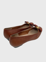 Salvatore Ferragamo Vara Pump EU 40.5 Braun