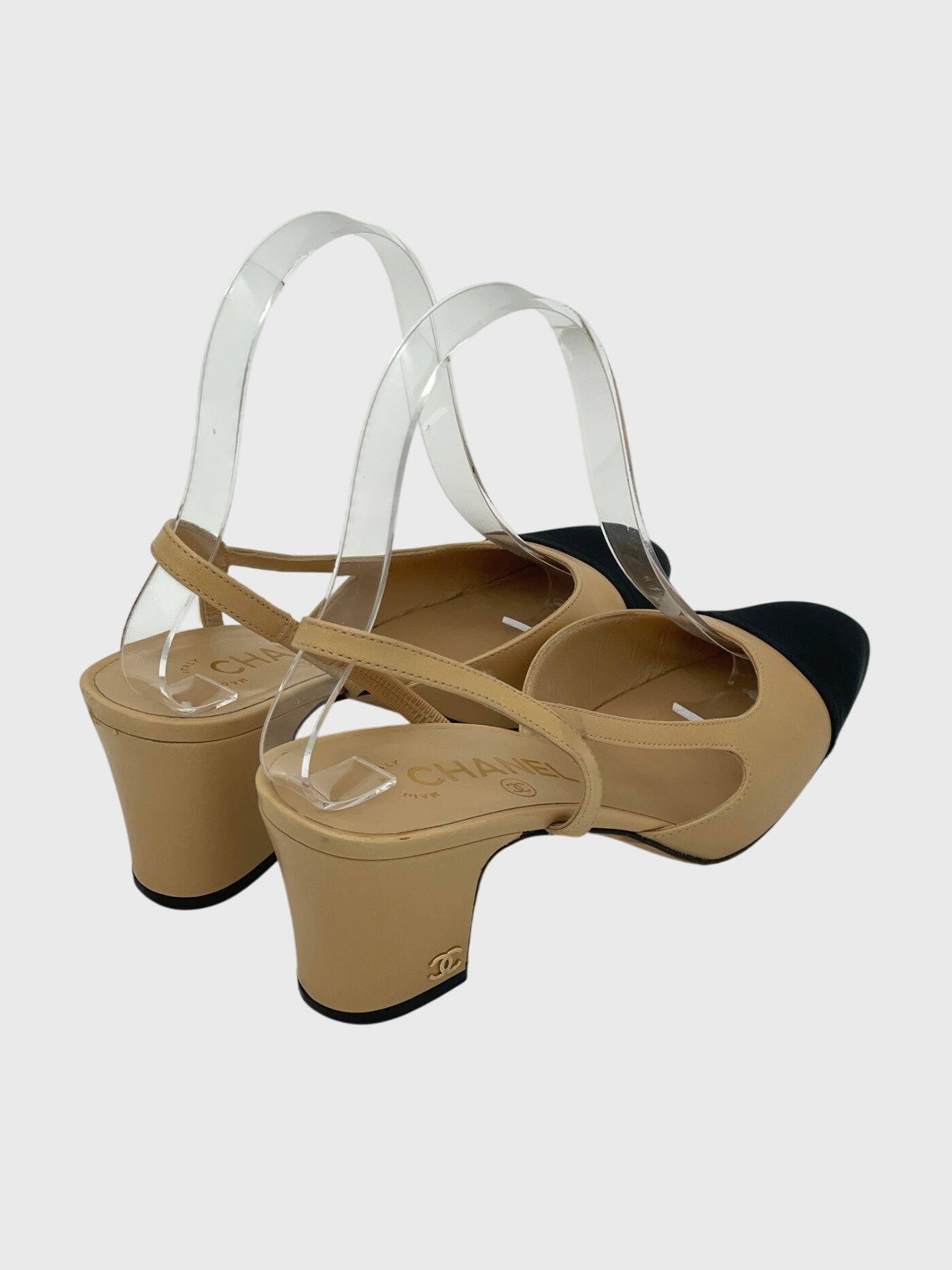 Chanel Classic Slingback EU 36 Beige