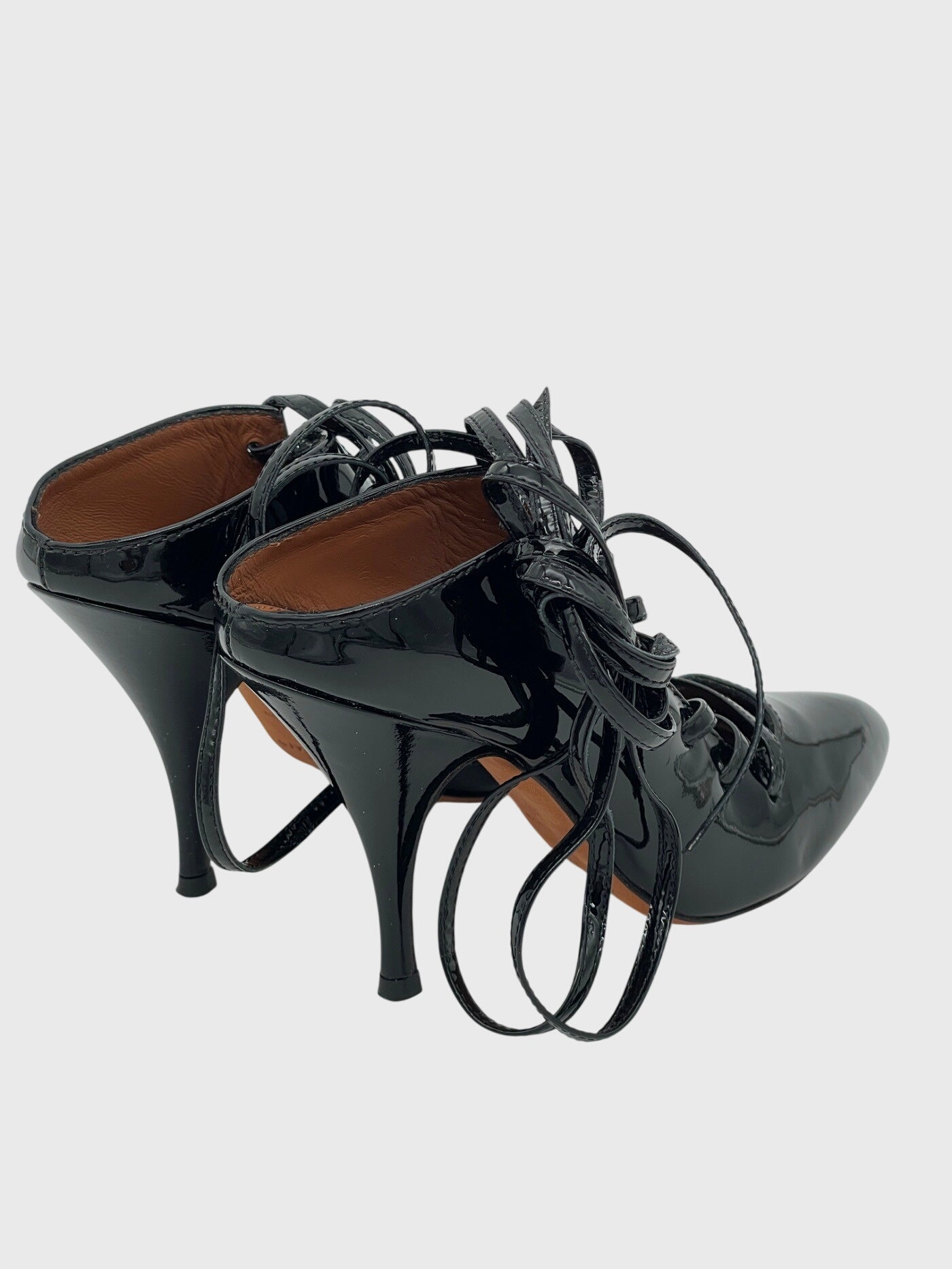 Givenchy Lace-up Patent Mule Pump EU 36 Schwarz