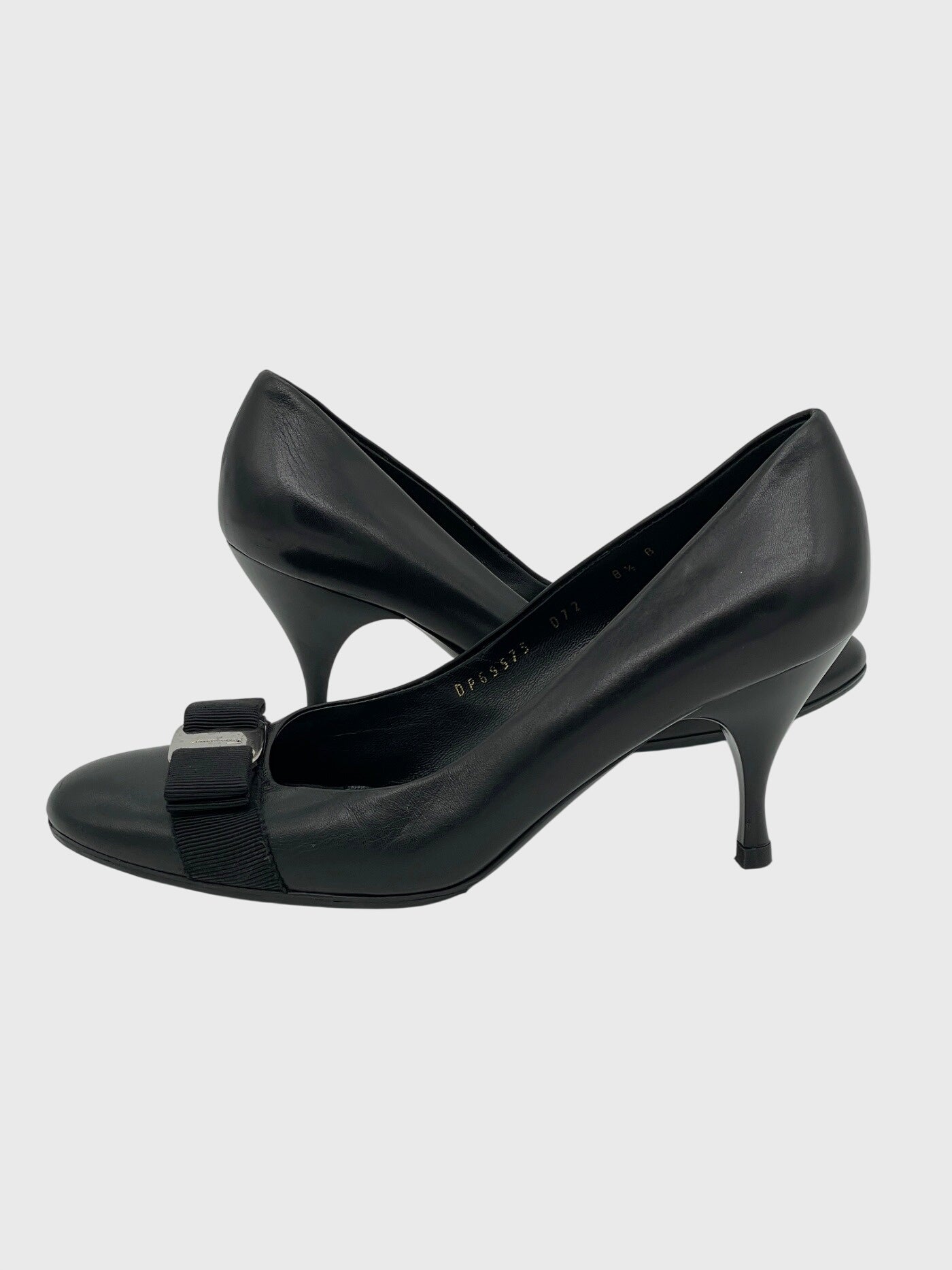 Salvatore Ferragamo Vara Pump EU 39 Schwarz