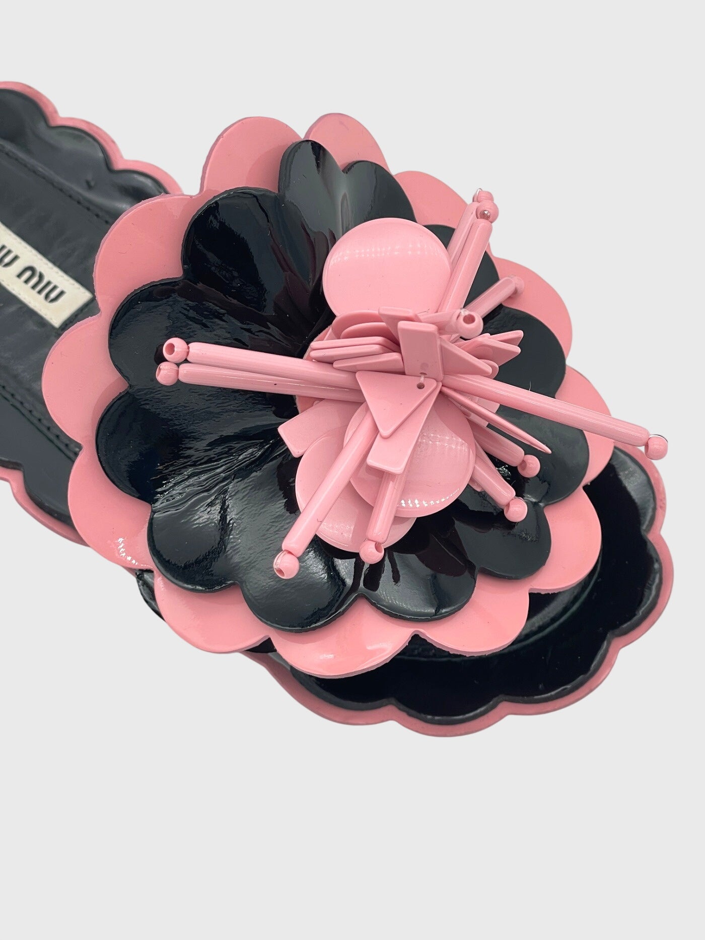 Miu Miu Floral Patent Flat Mule EU 35 Mehrfarbig