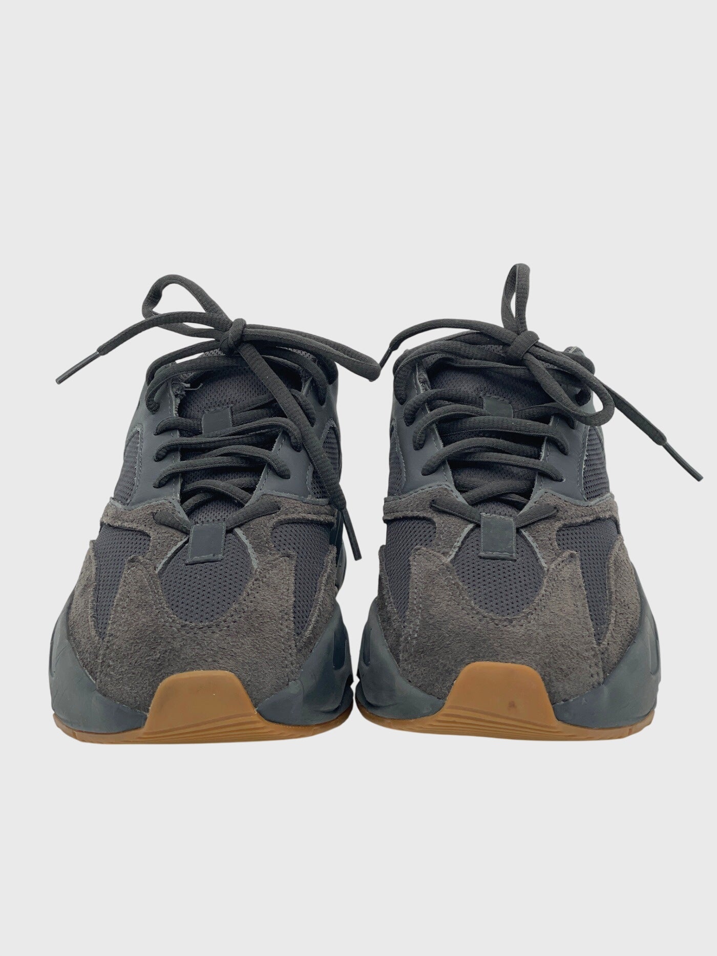 Adidas Yeezy Boost 700 Utility Black Low Top Sneaker EU 38 Grau
