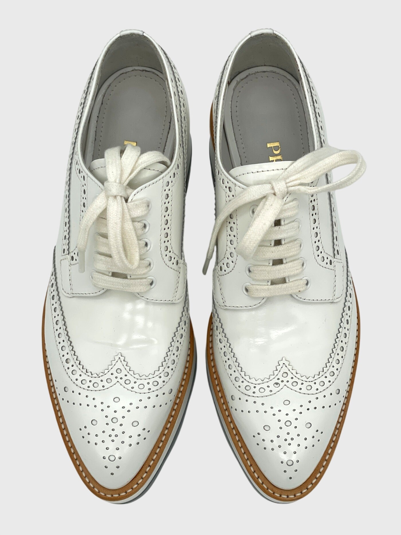 Prada Spazzolato Brogue Oxford EU 36 Weiß