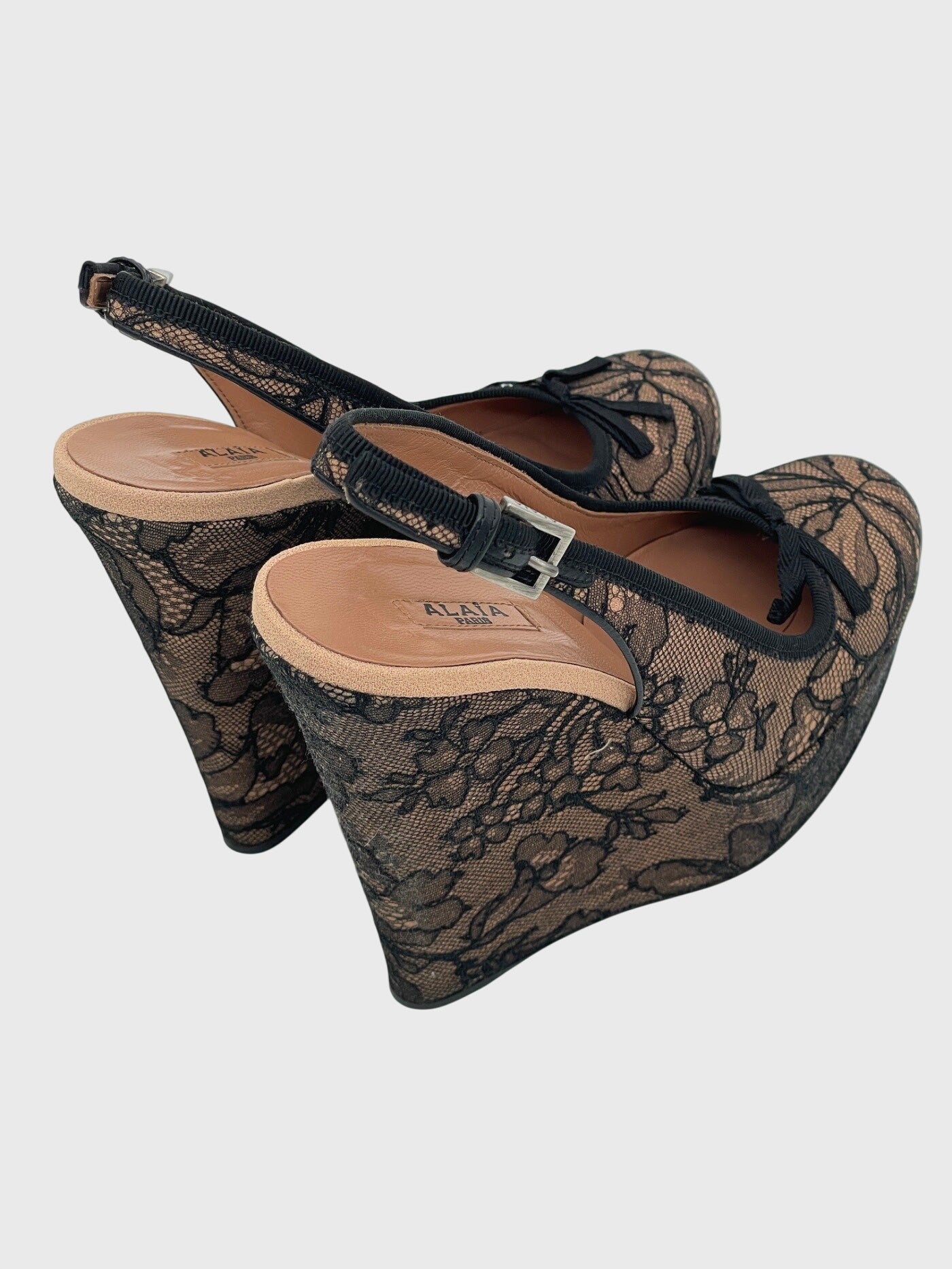 Alaïa Lace Wedge Slingback EU 36 Mehrfarbig