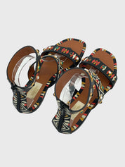 Valentino Garavani Tribal Studded Flache Sandale EU 37 Mehrfarbig