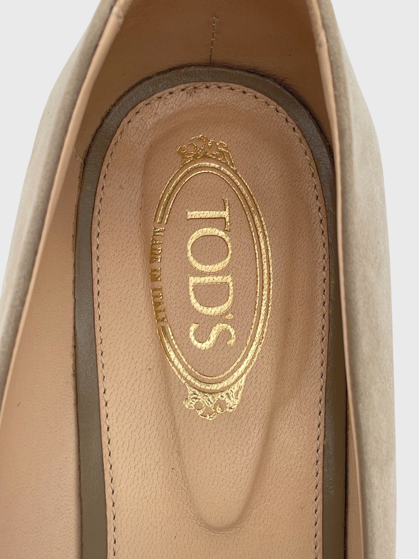 Tod's Gommino Loafer Pump EU 38 Beige
