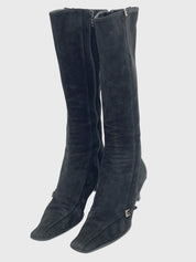 Prada Suede Buckle Kitten Heel Stiefel EU 36.5 Schwarz