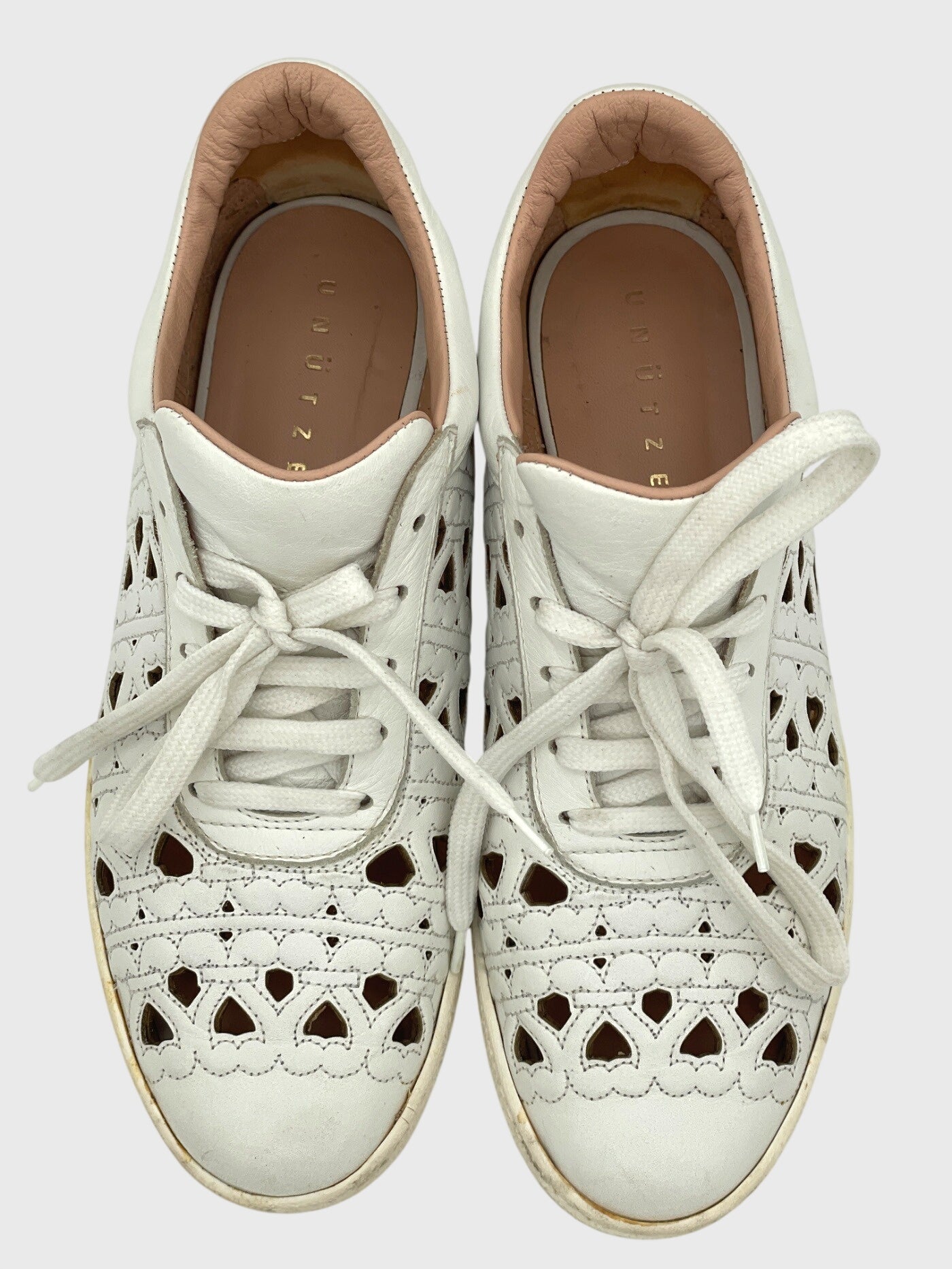 Unuetzer Laser Cut Low Top Sneaker EU 38 Weiß