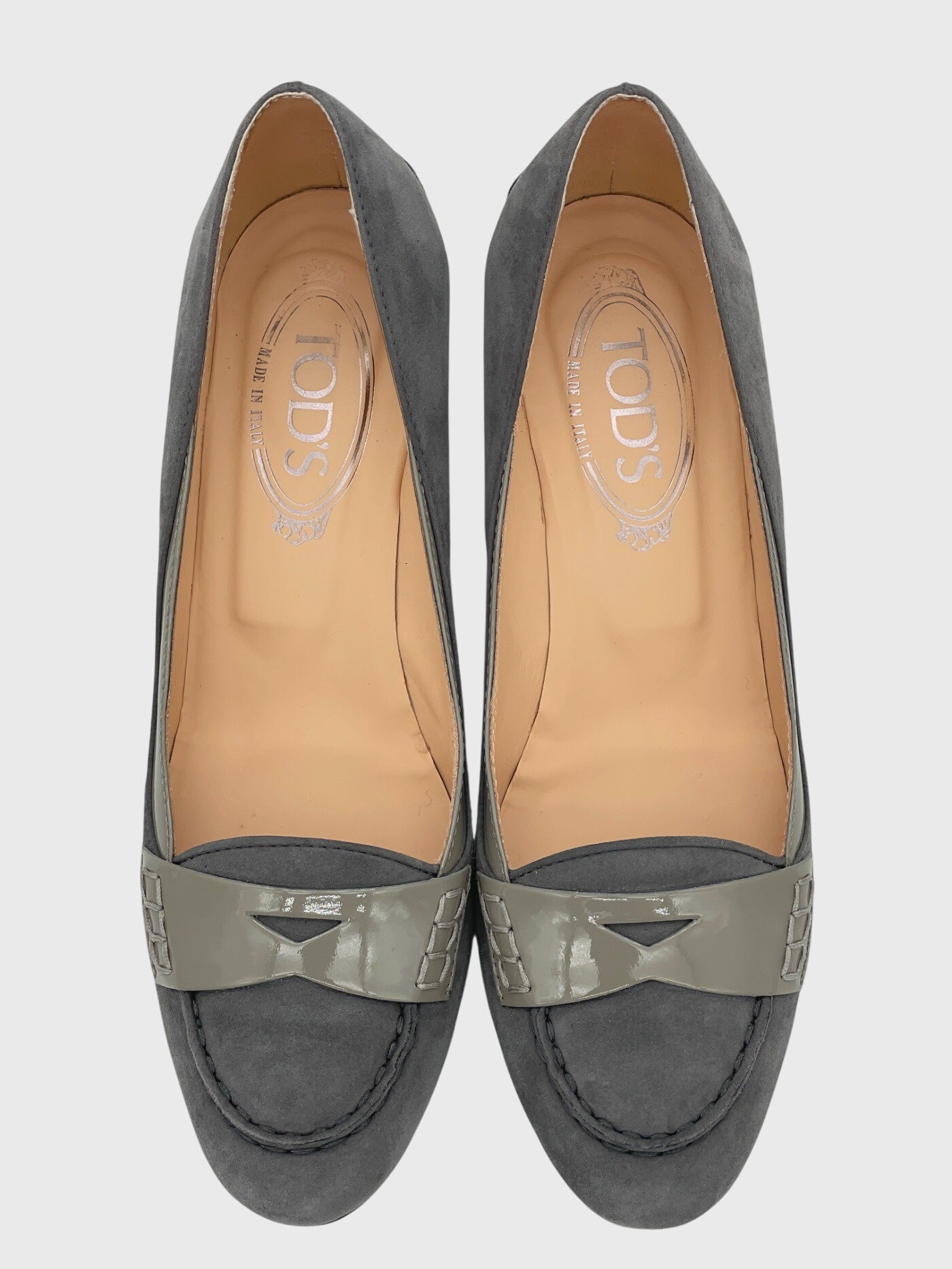Tod's Gommini Pump EU 38 Grau