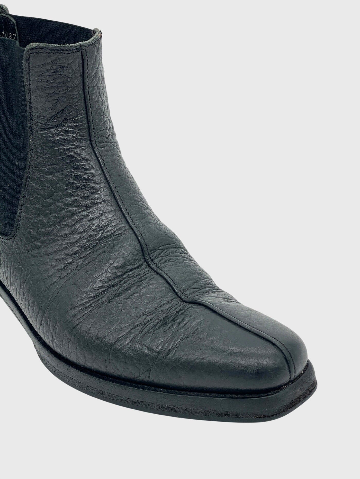 Prada Brixxen Chelsea EU 42 Schwarz