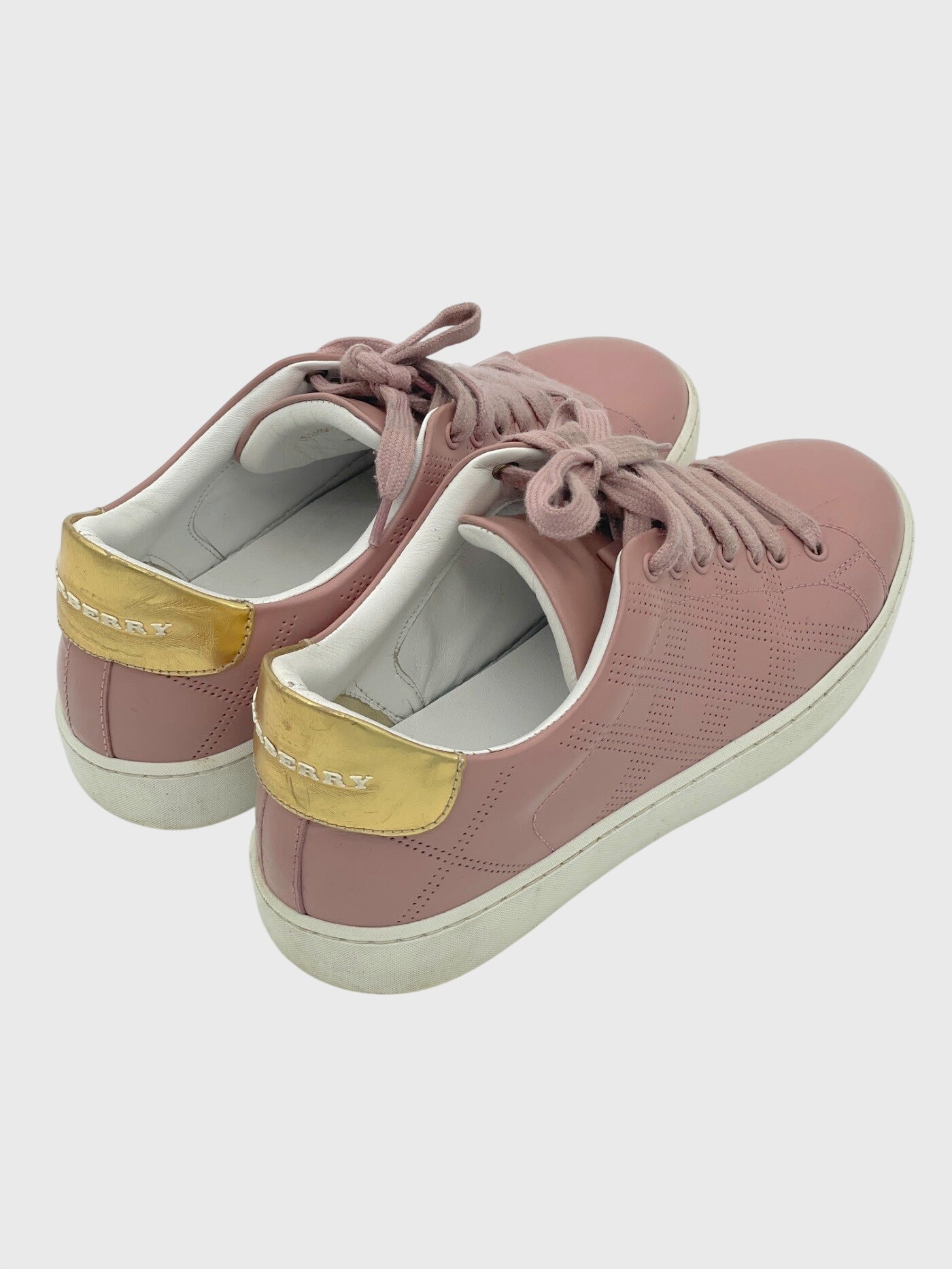 Burberry Salmond Low Top Sneaker EU 35 Pink