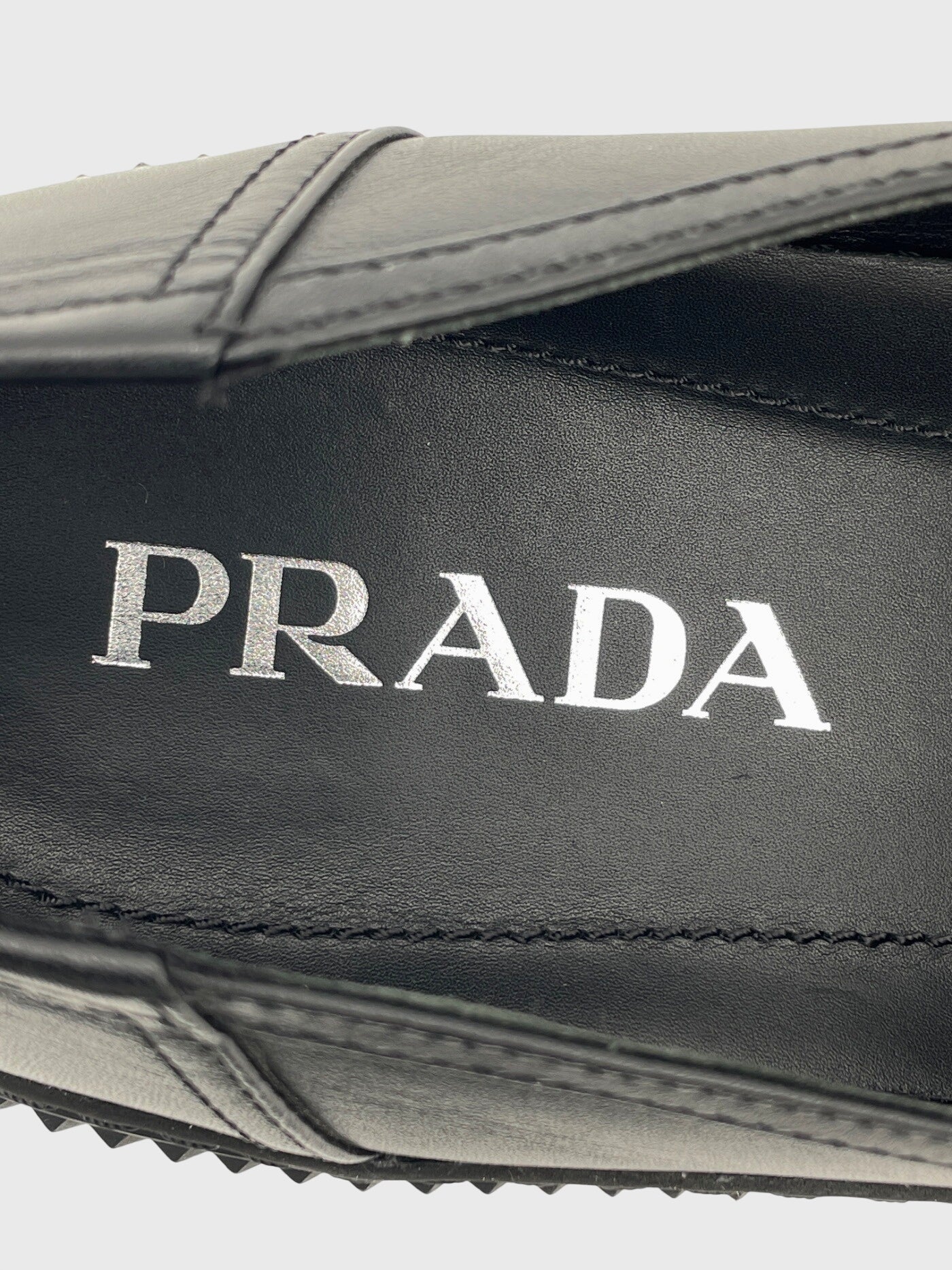 Prada Stratus Slip-On Sneaker EU 40.5 Schwarz