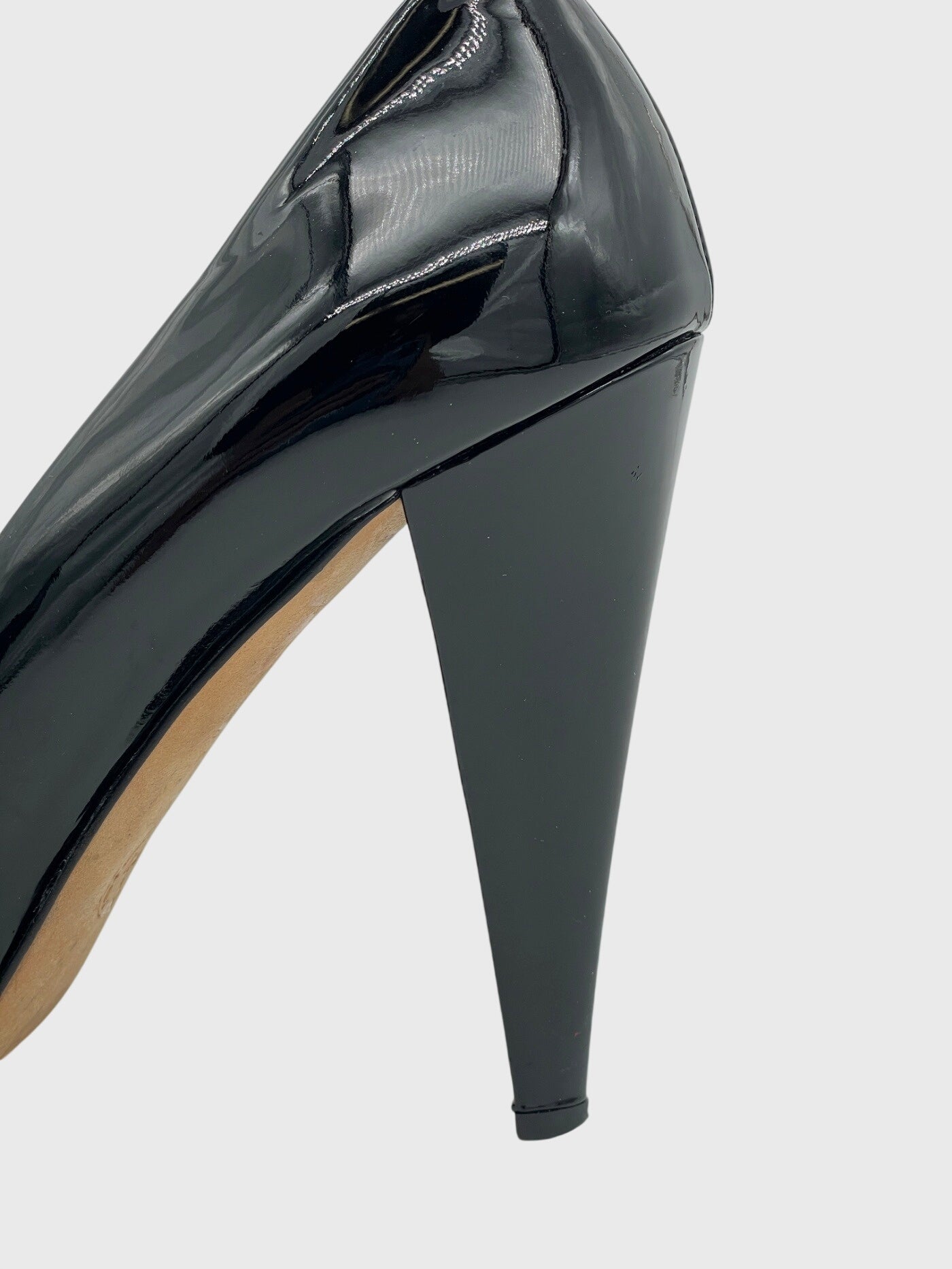 Bally Wilma Peep-Toe Bow Plateau Pump EU 37 Schwarz