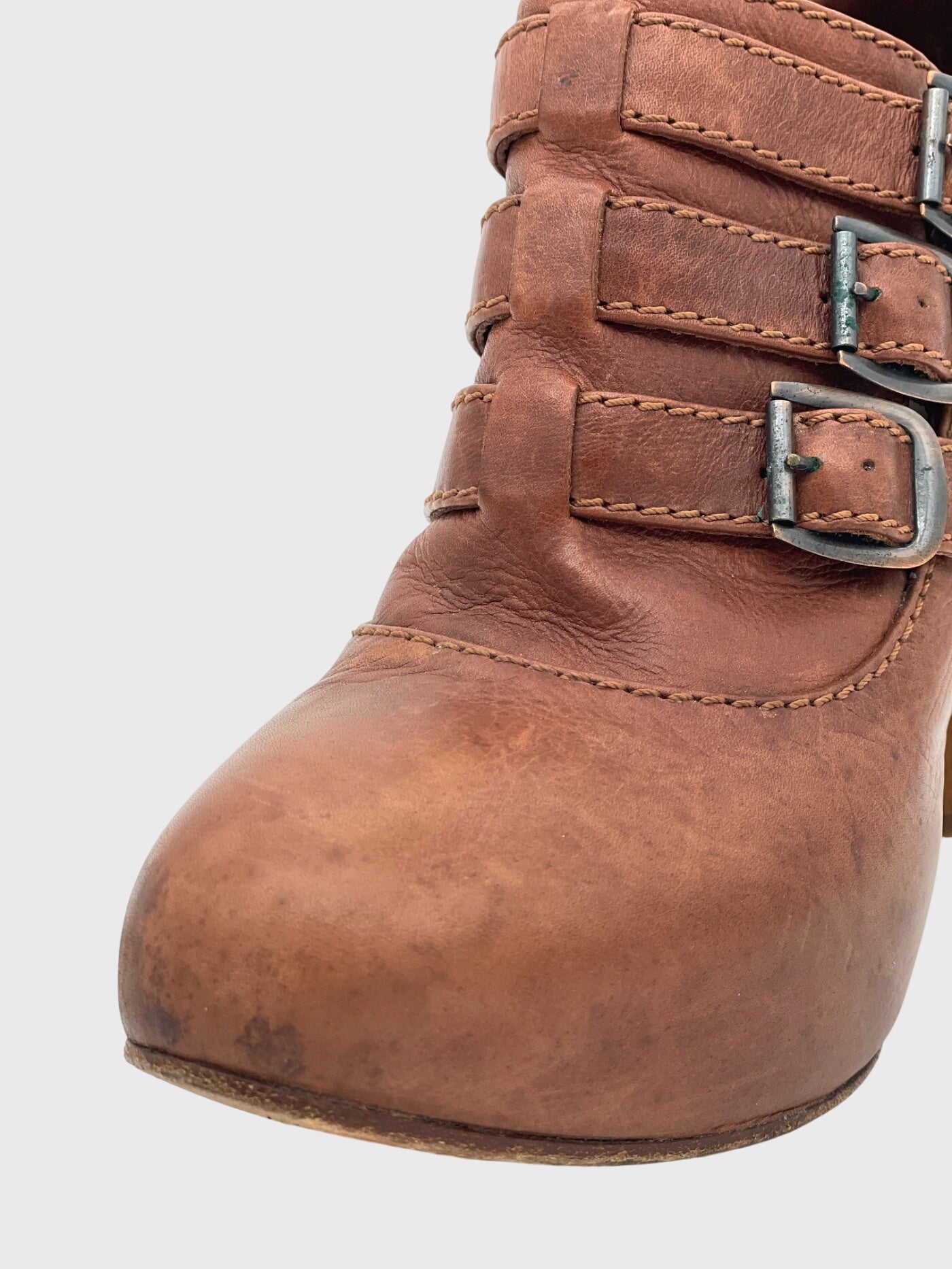 Chloé Triple Buckle Wood Heel Pump EU 40 Braun