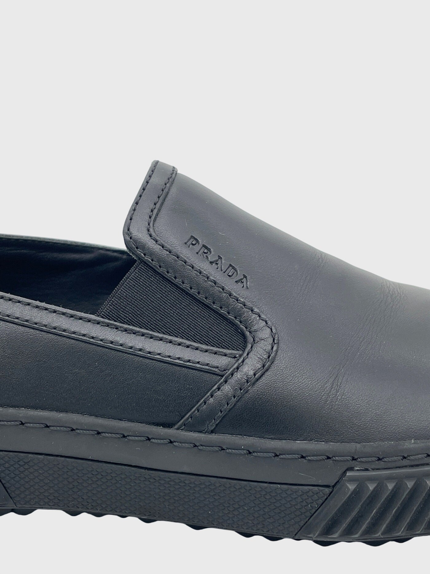 Prada Stratus Slip-On Sneaker EU 40.5 Schwarz