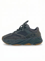 Adidas Yeezy Boost 700 Utility Black Low Top Sneaker EU 38 Grau