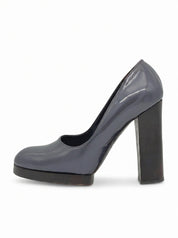Gucci Round Toe Plateau Pump EU 36 Grau