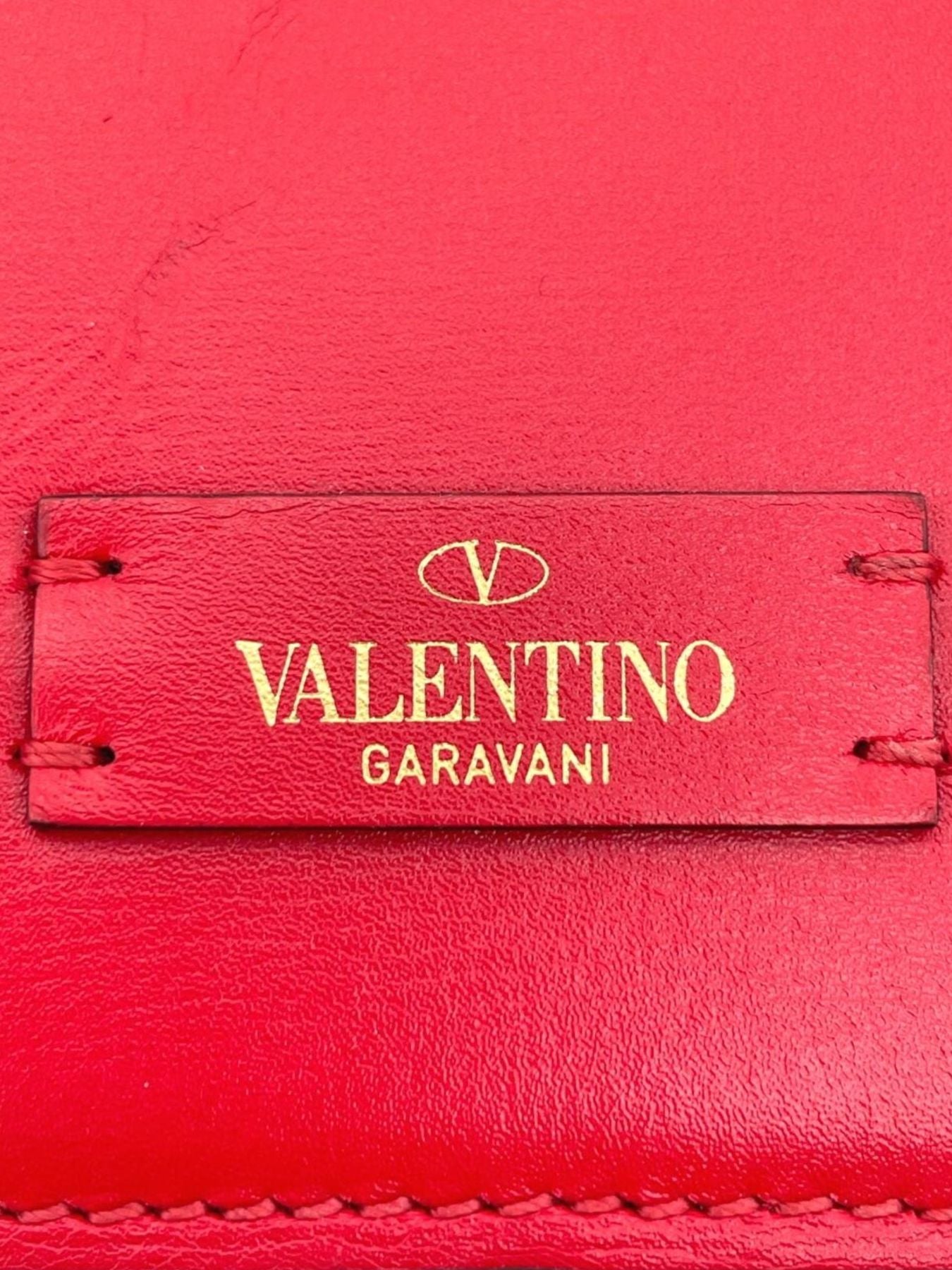 Valentino Garavani V-Case Micro Umhängetasche Rot