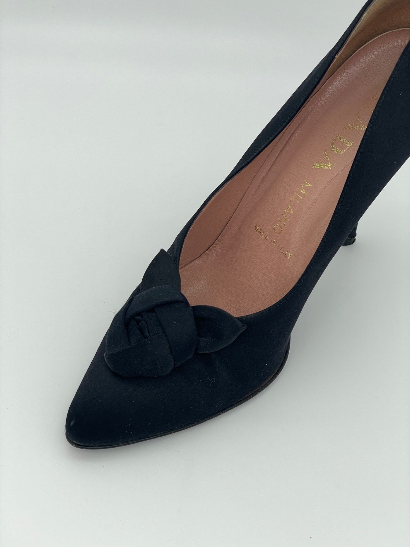 Prada Rose Satin Pump EU 39 Schwarz