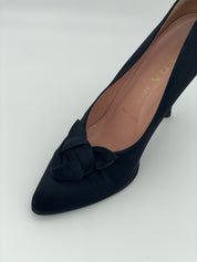 Prada Rose Satin Pump EU 39 Schwarz