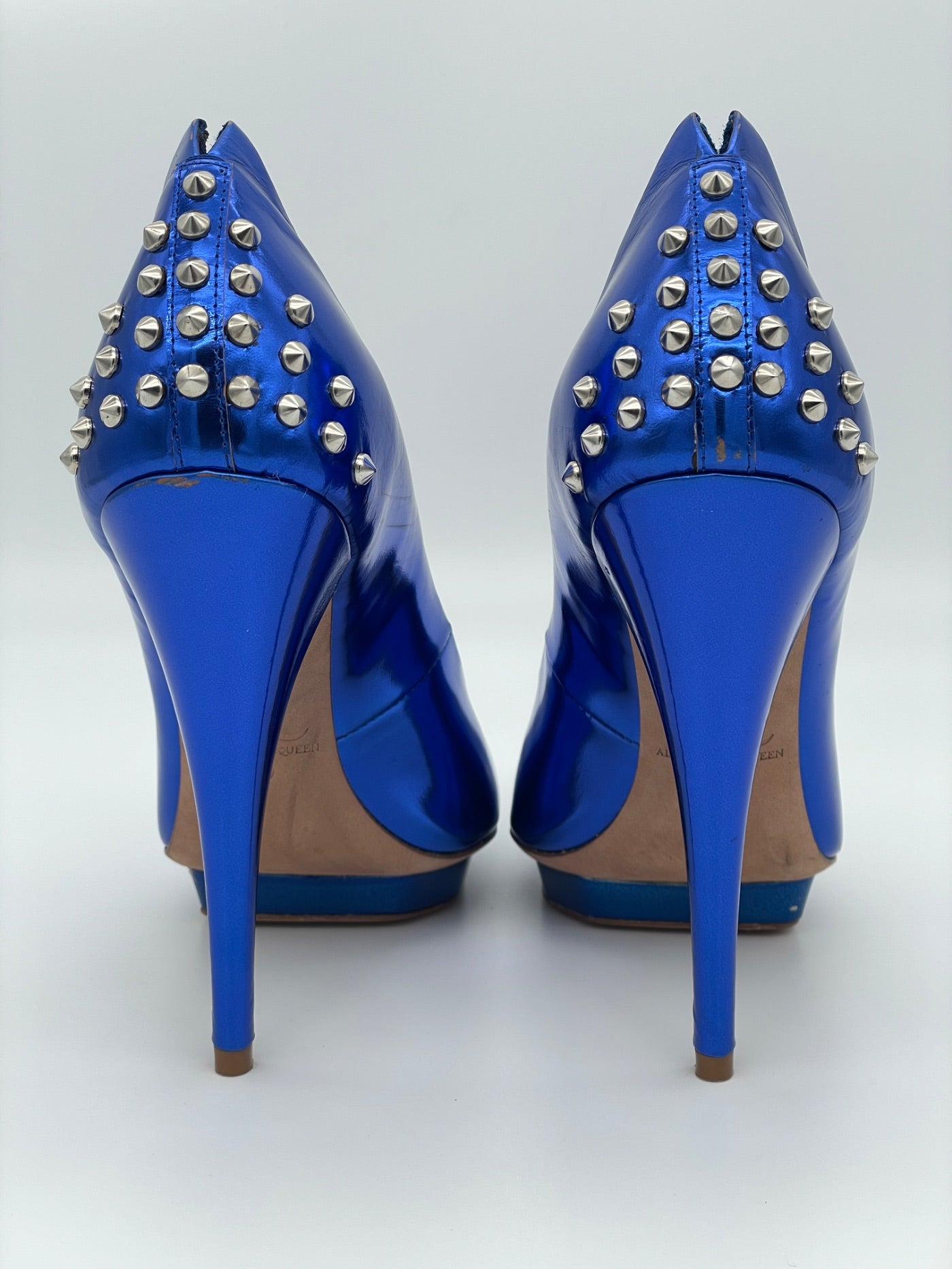 Alexander McQueen Studded Platform Plateau Pump EU 40 Metallic - Image 5